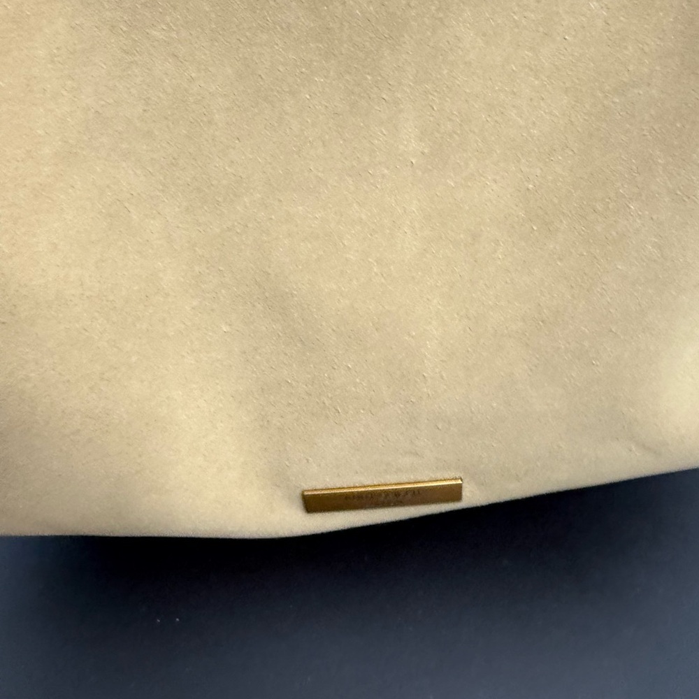 NWT Kurt Geiger London Large Bond Hobo Bag in pale green suede - Picture 6 of 10